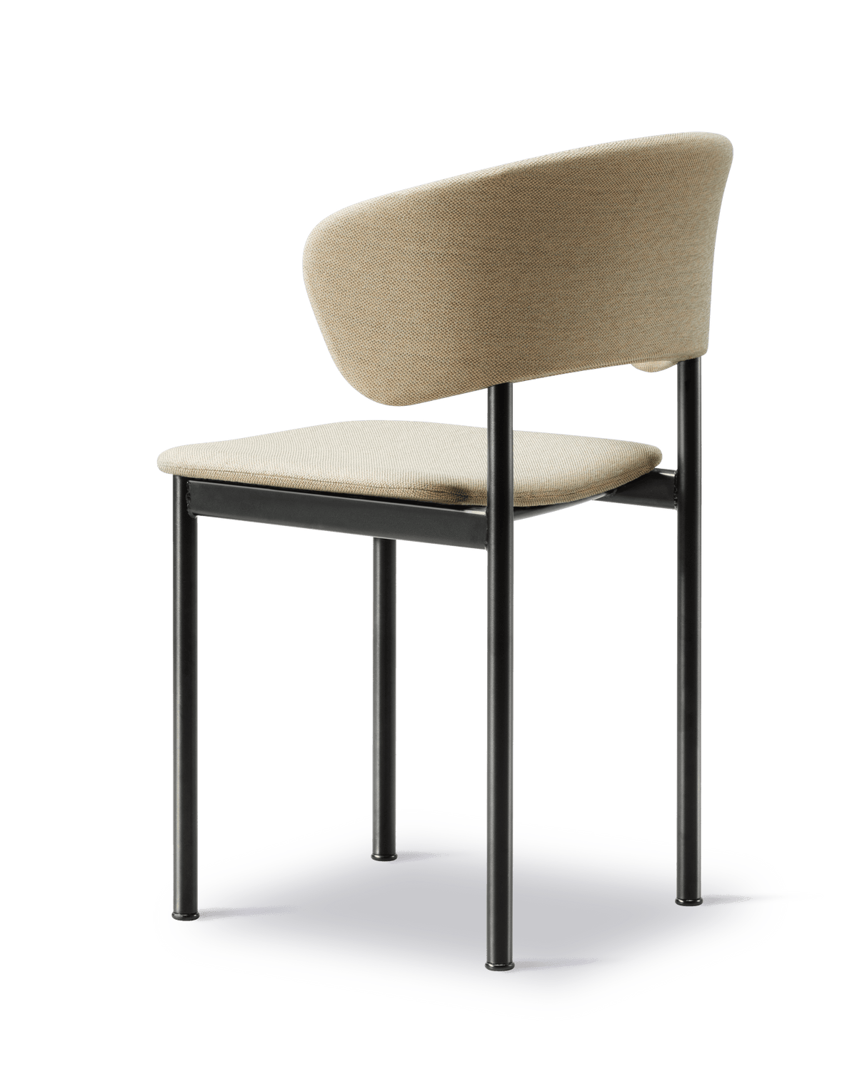Fredericia Plan Armchair fullpolstret. Velg tekstil og understell