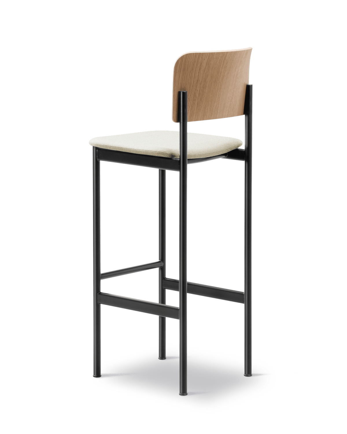 Fredericia Plan Barstool setepolstret. Velg tekstil og treverk