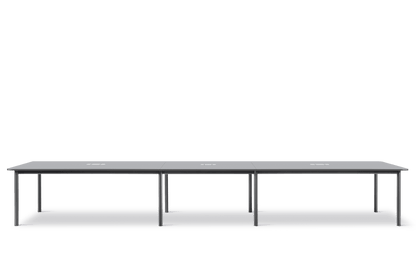 Fredericia Plan Table konfigurasjon M, 500 × 100 cm. Velg understell, høyde og bordplate