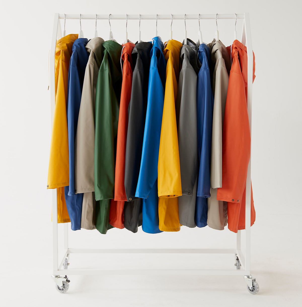 Essem Design Clothing House klesstativ