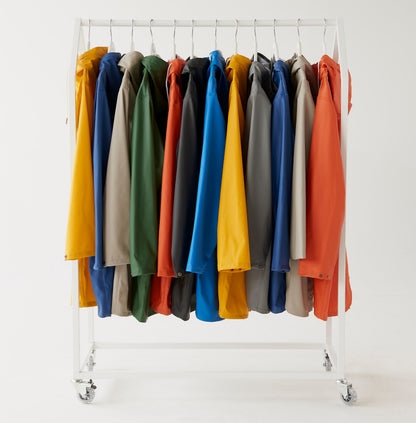 Essem Design Clothing House klesstativ