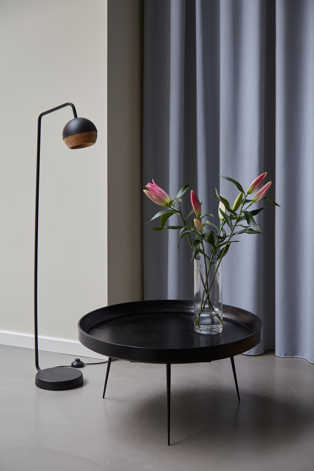 Mater Bowl Table sidebord Medium. Velg utførelse