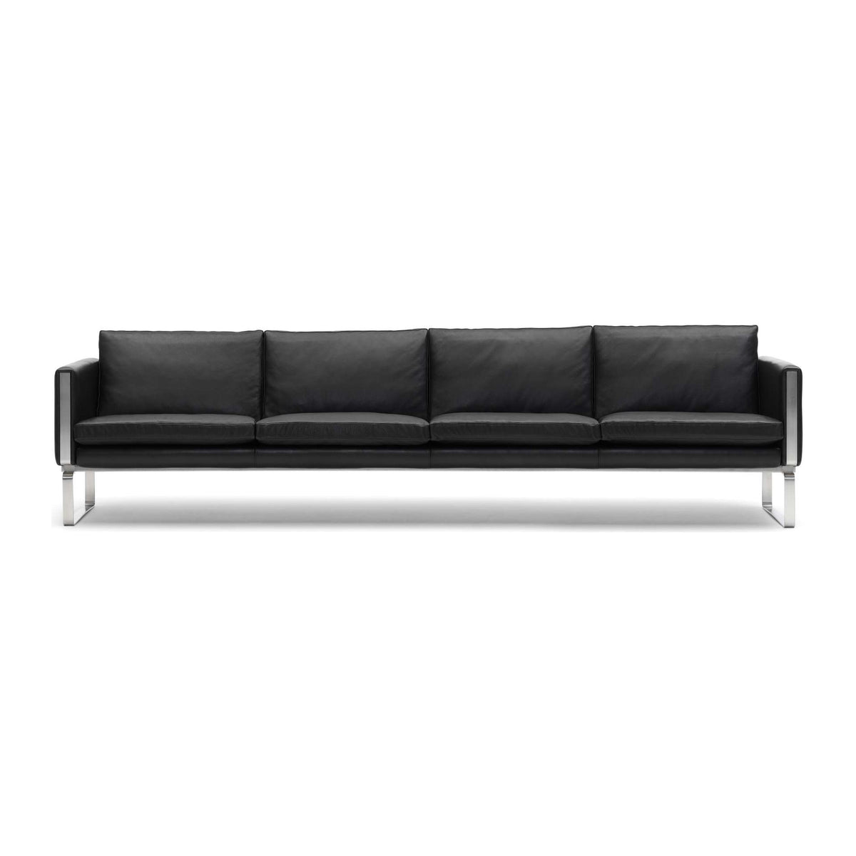 Carl Hansen CH104 4-seter sofa i rustfritt stål og sort lær (Thor 301)
