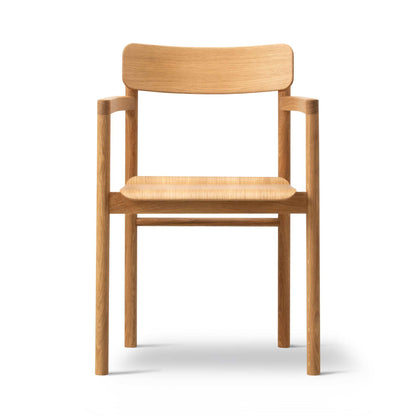 Fredericia Post Armchair tresete. Velg treverk