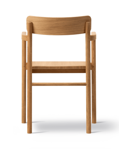 Fredericia Post Armchair tresete. Velg treverk