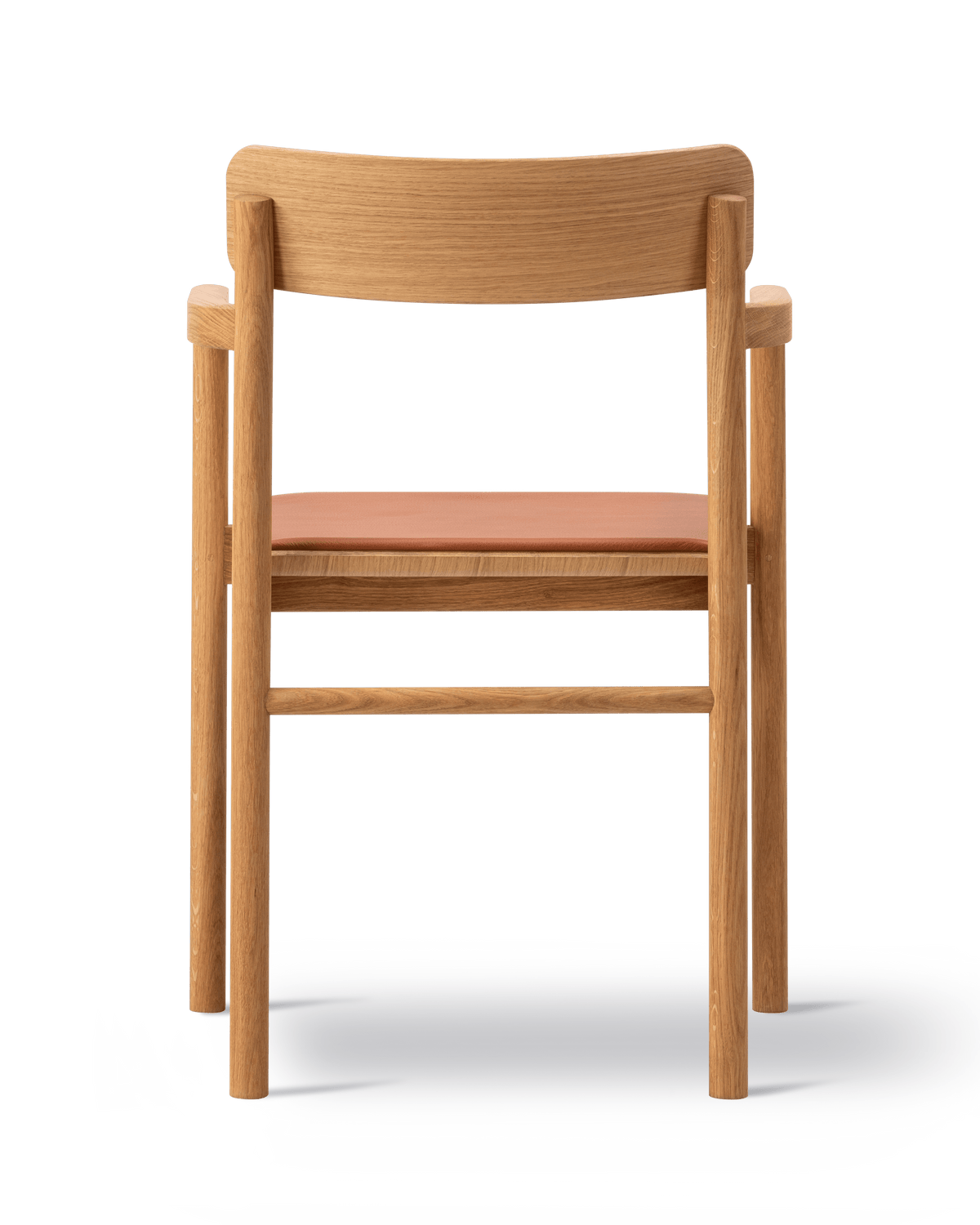 Fredericia Post Armchair setepolstret. Velg tekstil og treverk