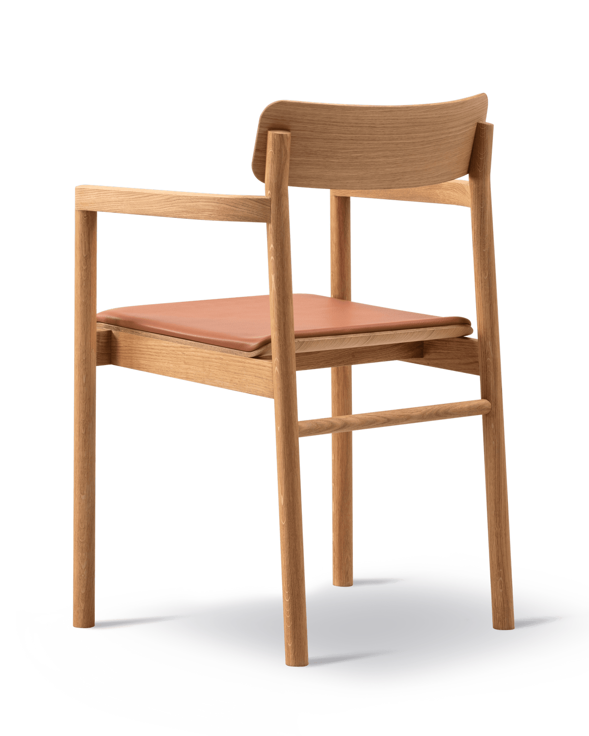 Fredericia Post Armchair setepolstret. Velg tekstil og treverk