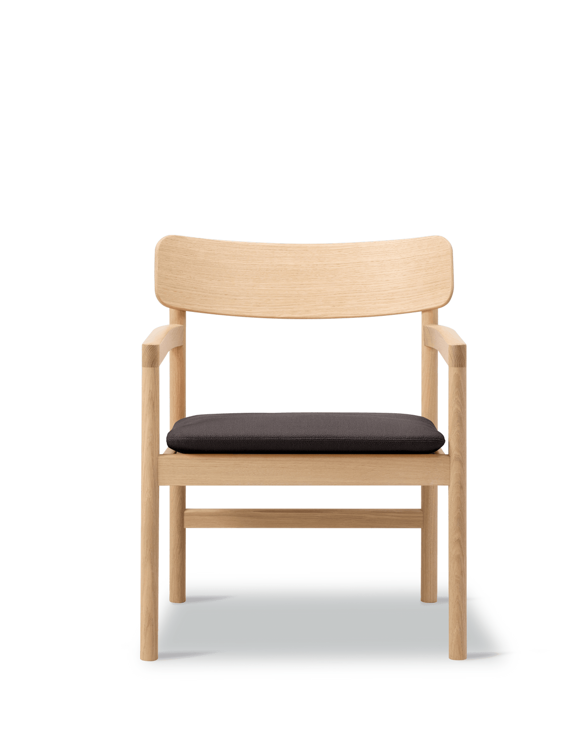 Fredericia Post Lounge Chair lenestol. Velg tekstil og treverk