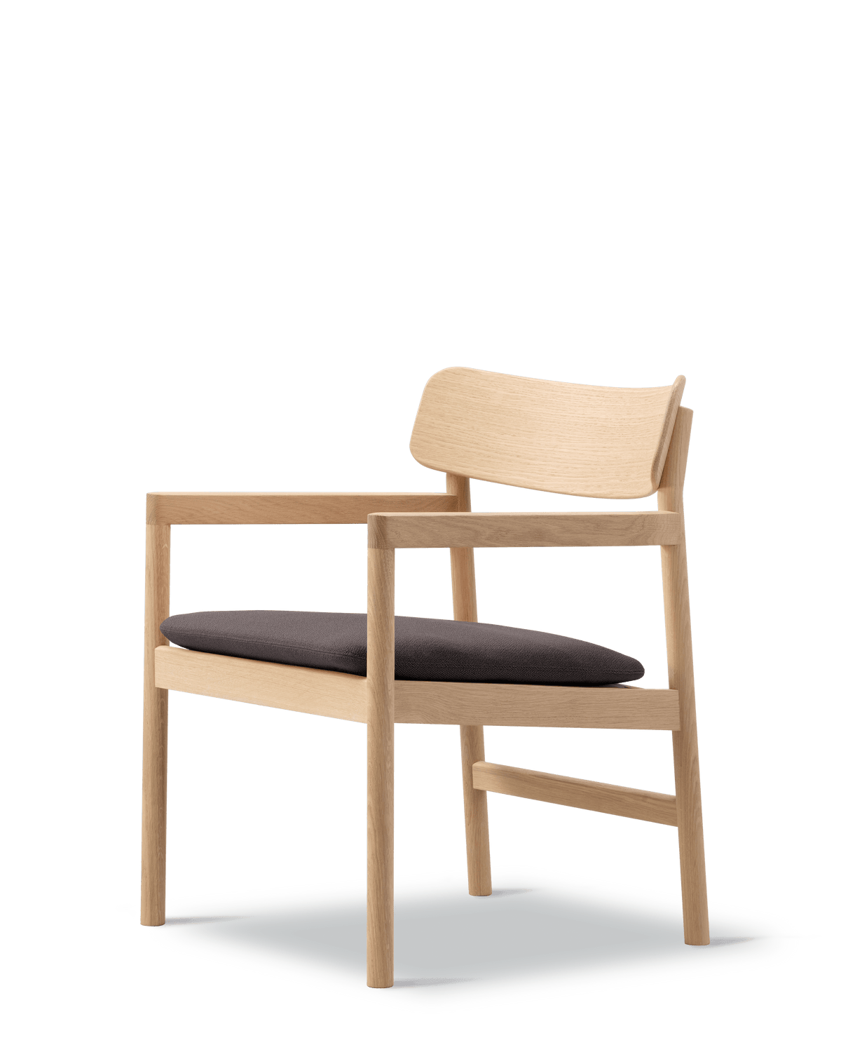 Fredericia Post Lounge Chair setepute til 3546. Velg tekstil