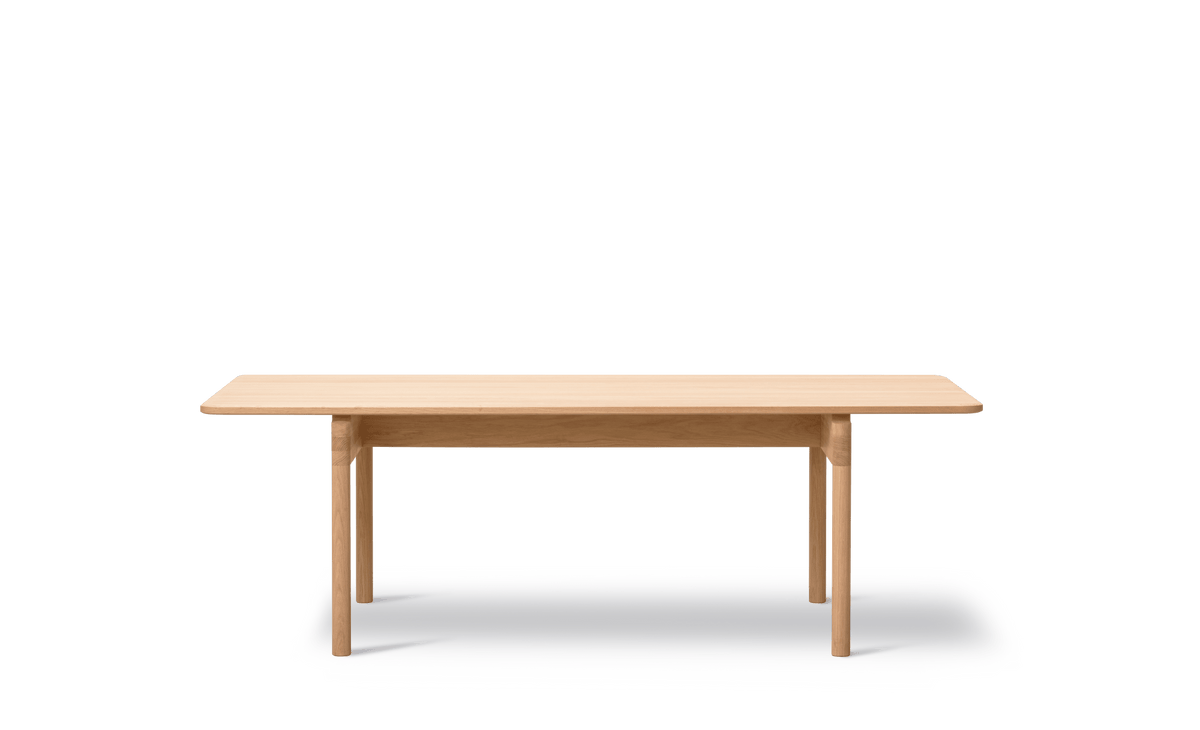 Fredericia Post Table 225 × 100 cm. Velg treverk