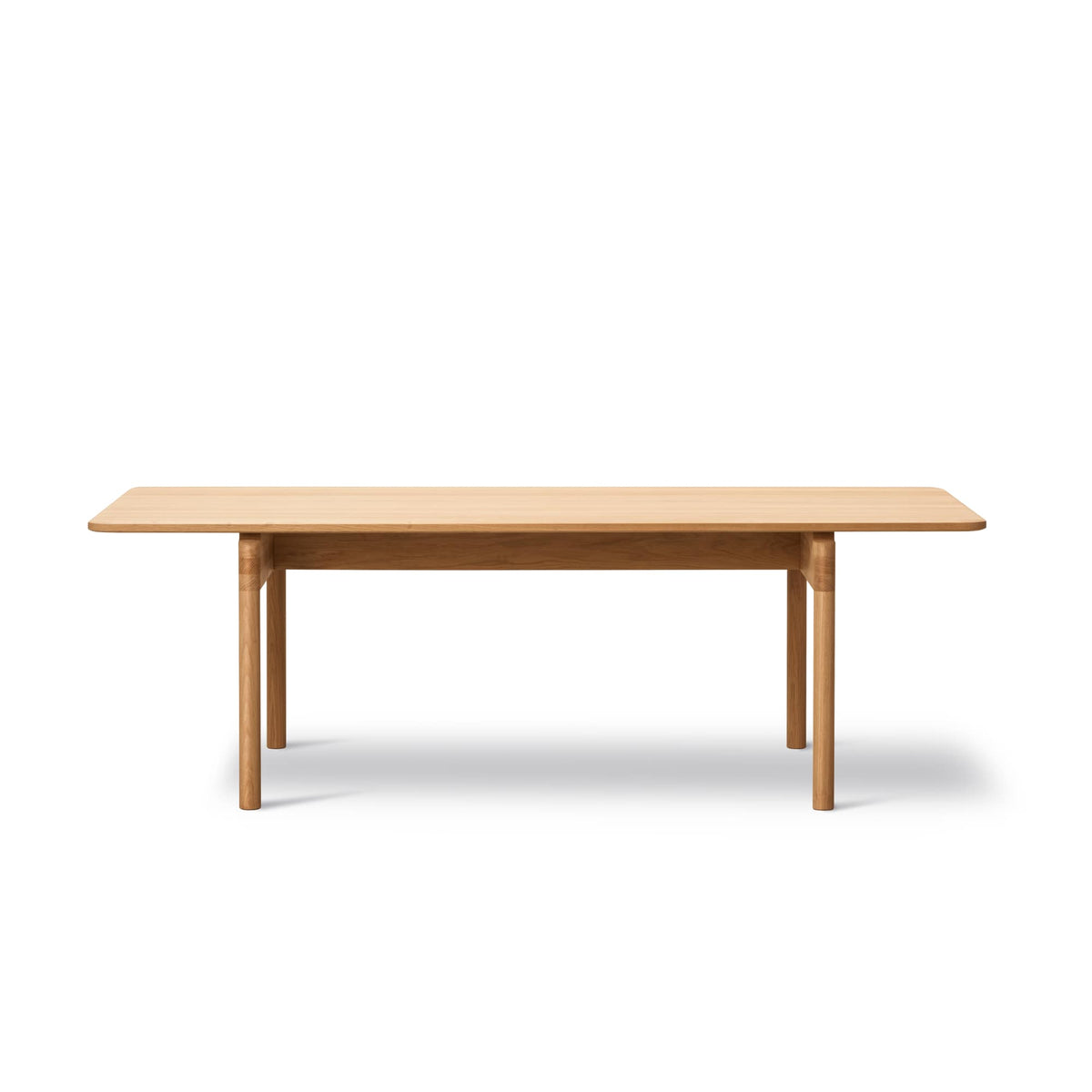Fredericia Post Table 225 × 100 cm. Velg treverk