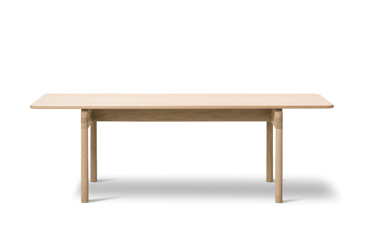 Fredericia Post Table 225 × 100 cm. Velg treverk