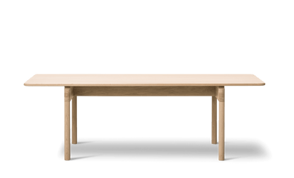 Fredericia Post Table 225 × 100 cm. Velg treverk