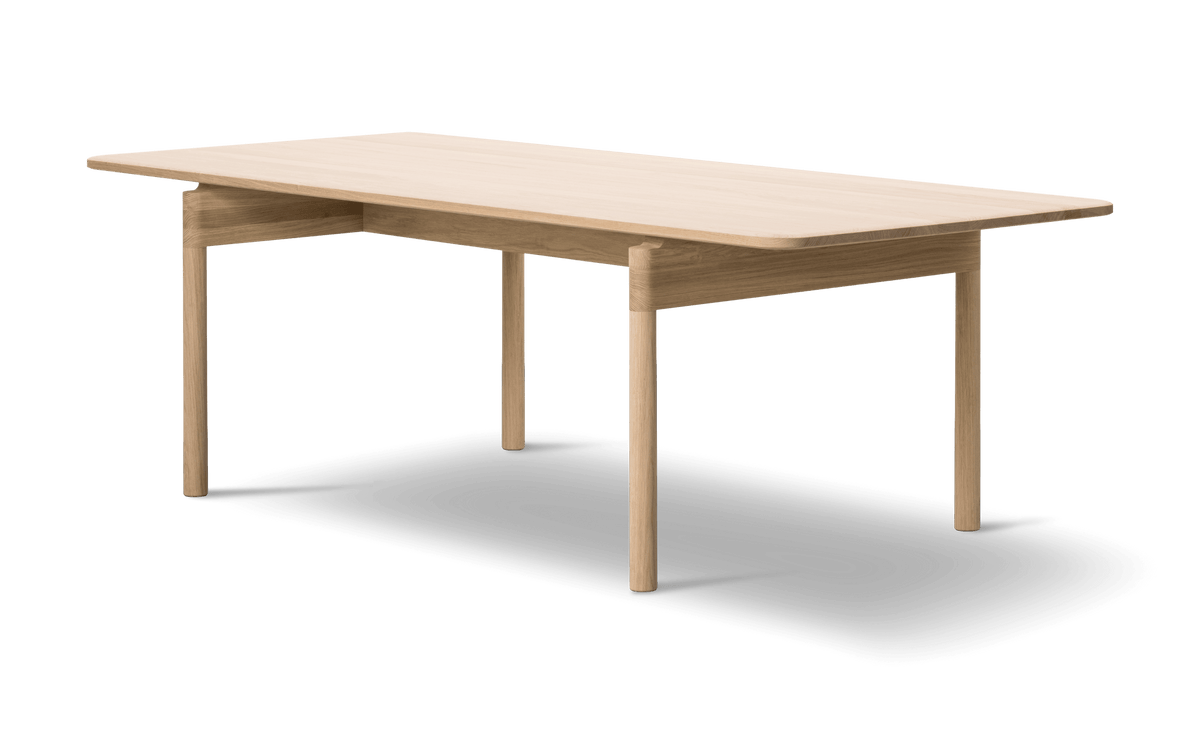 Fredericia Post Table 225 × 100 cm. Velg treverk