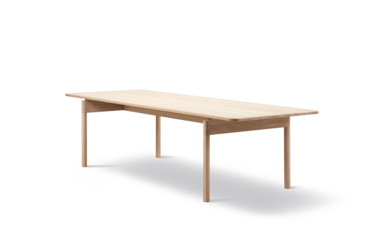 Fredericia Post Table 270 × 100 cm. Velg treverk
