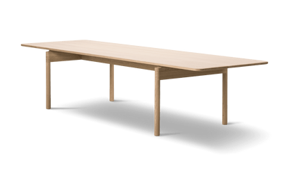 Fredericia Post Table 320 × 100 cm. Velg treverk