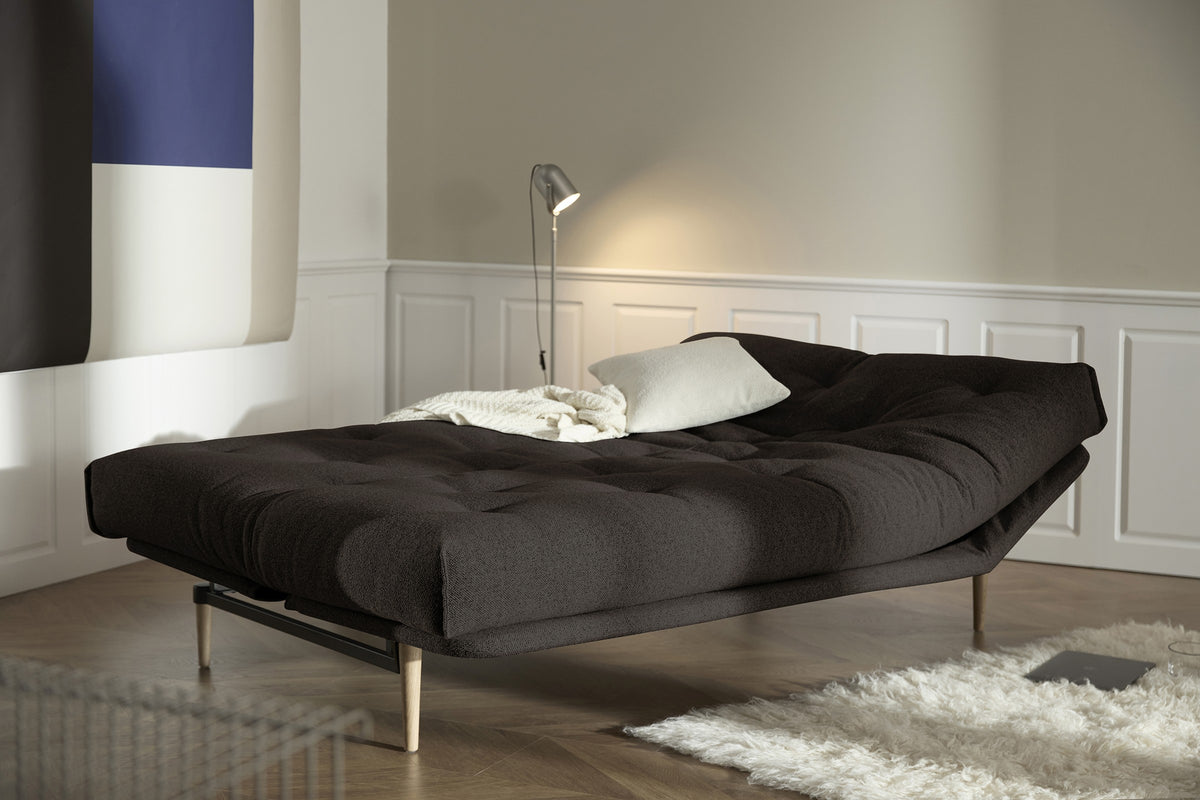 Innovation Living Colpus sovesofa som seng, ben i lys eik