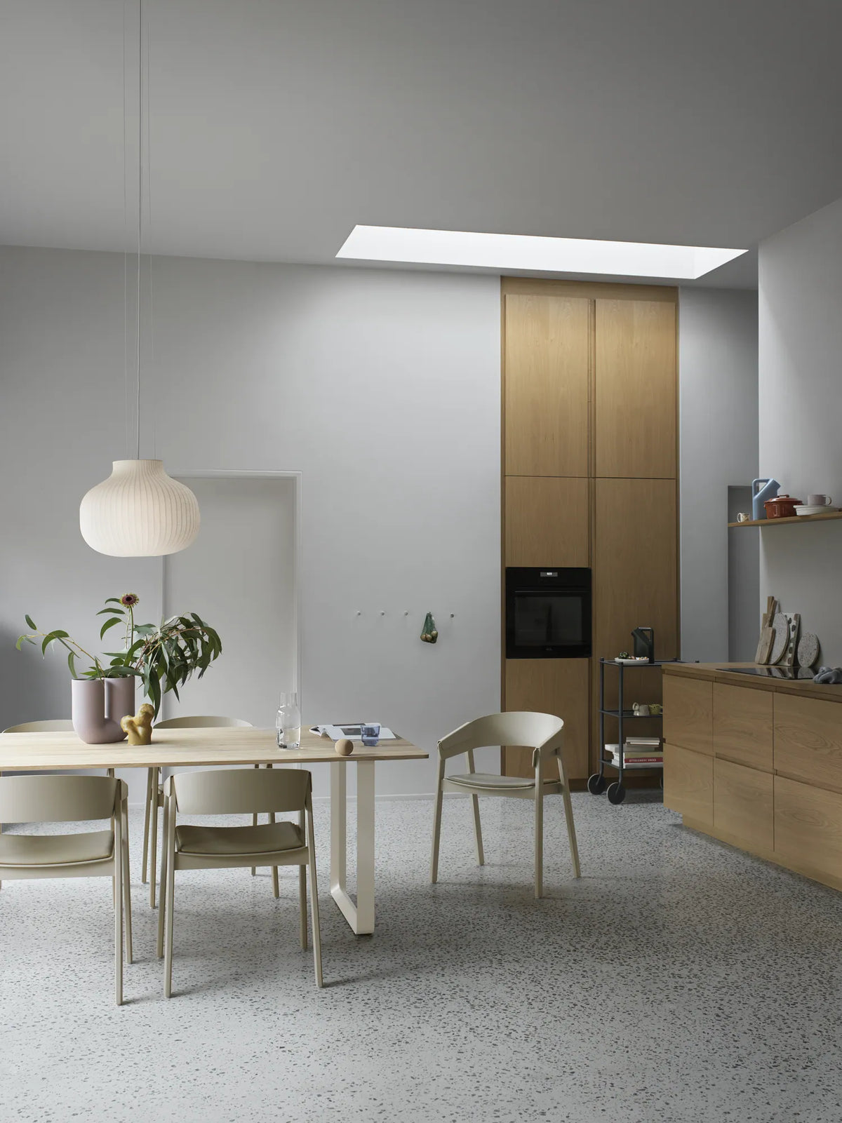 Muuto Flow trillebord. Velg størrelse og farge