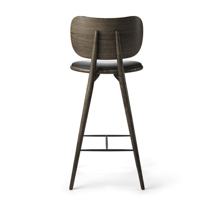 Mater High Stool Backrest barstol. Velg utførelse og høyde