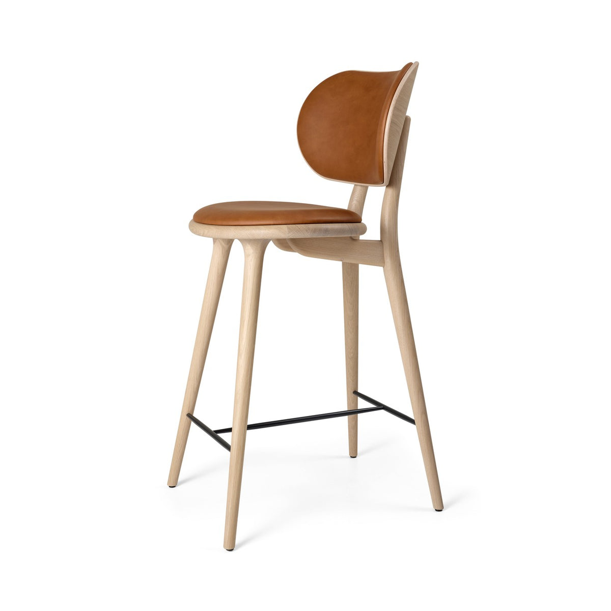 Mater High Stool Backrest barstol. Velg utførelse og høyde