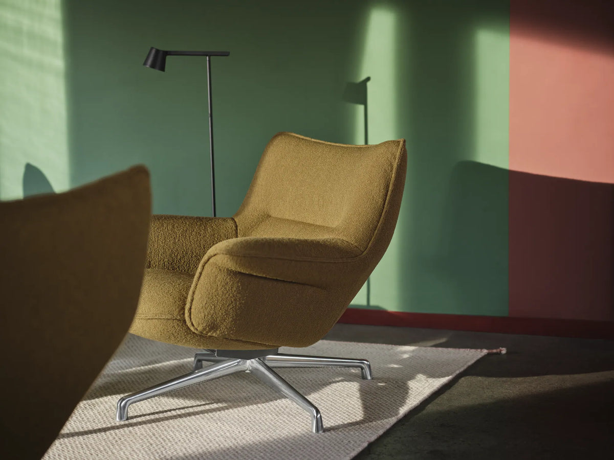 Muuto Doze lenestol lav rygg, svingbar fot. Velg tekstil