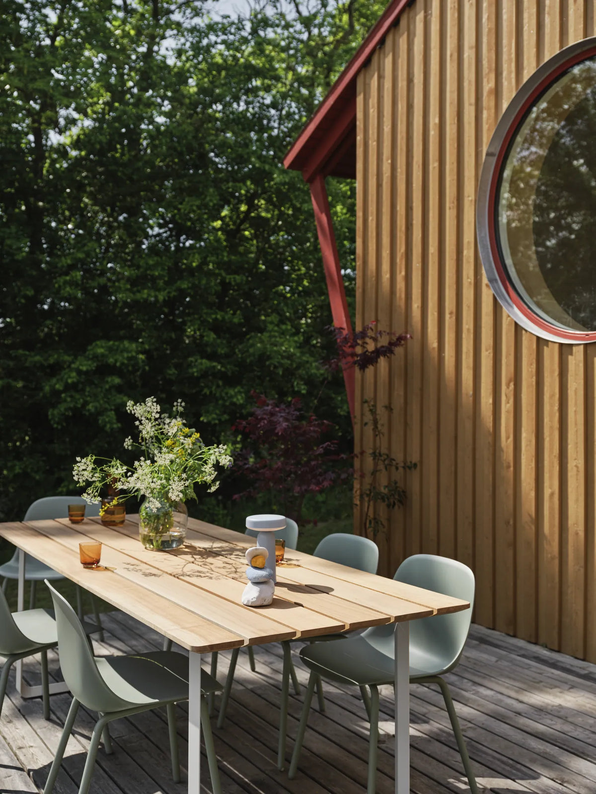 Muuto Ease oppladbar bordlampe. Velg farge