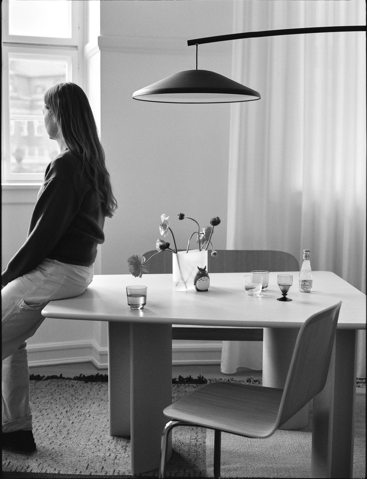 Muuto Contra gulvlampe. Anthracite Black