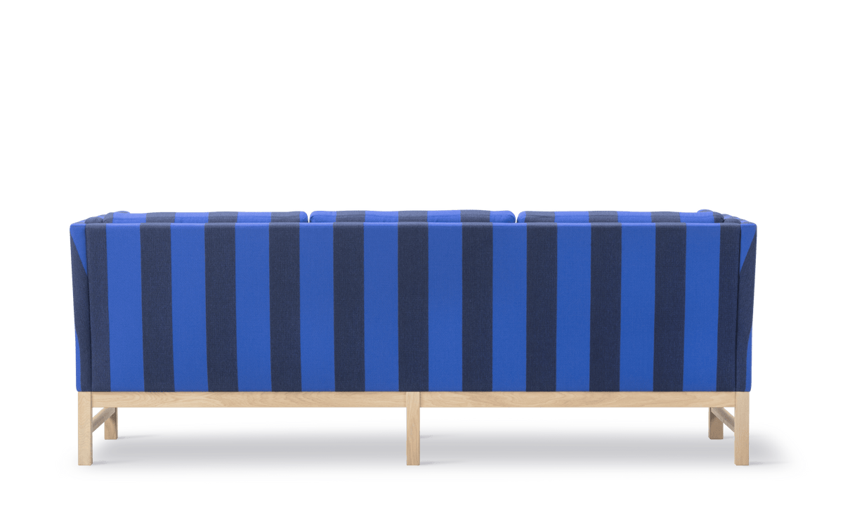 Fredericia EJ315 Sofa 210 cm, 3-seter. Velg tekstil og treverk