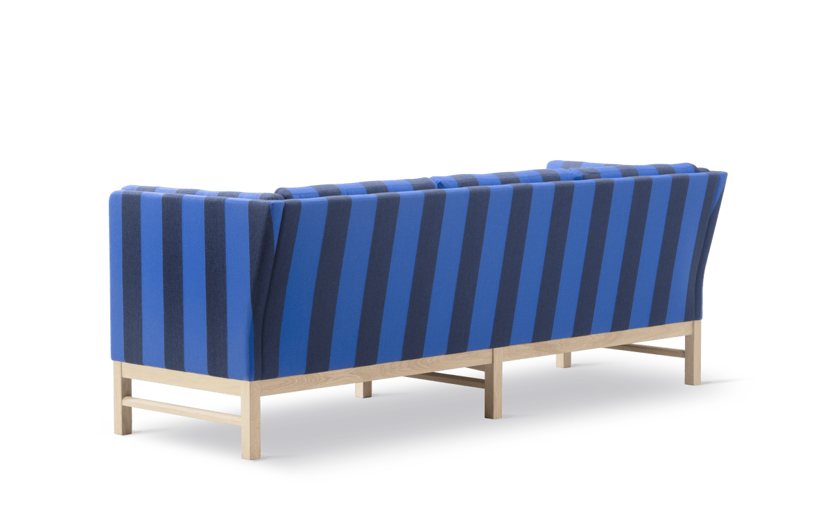 Fredericia EJ315 Sofa 210 cm, 3-seter. Velg tekstil og treverk