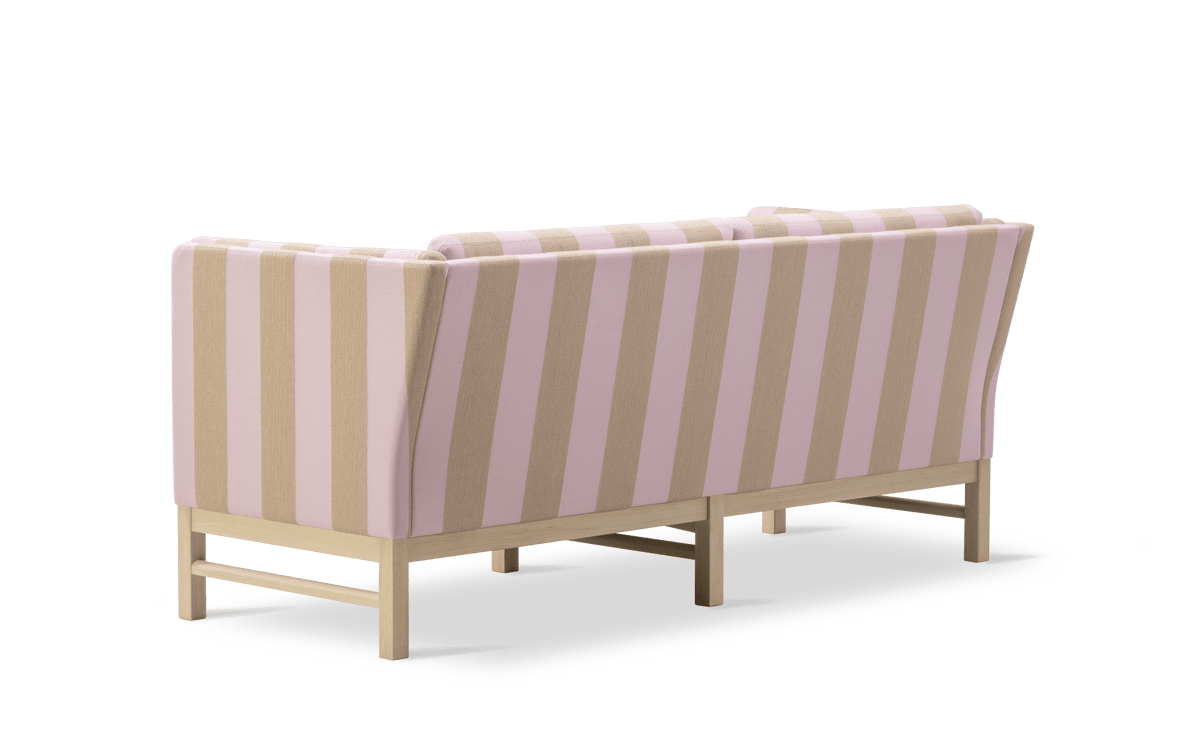 Fredericia EJ315 Sofa 180 cm, 2,5-seter. Velg tekstil og treverk