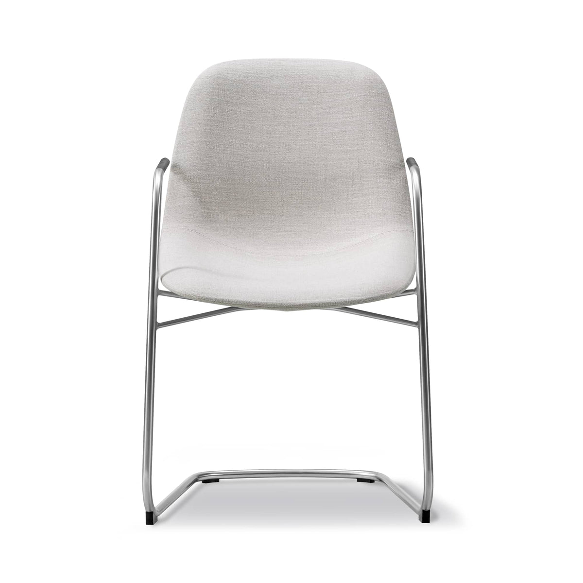 Fredericia Eyes Cantilever Armchair frisvinger. Velg tekstil og understell