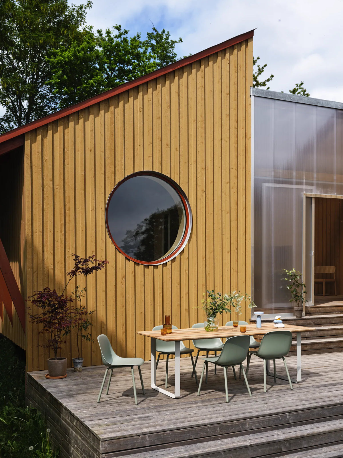 Muuto Fiber Outdoor utestol. Velg farge