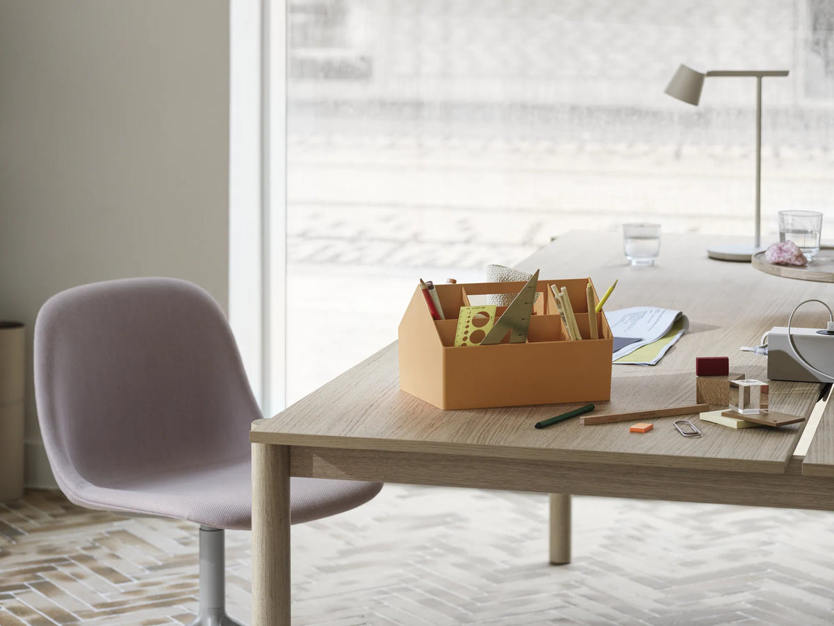 Muuto Tip bordlampe. Velg farge