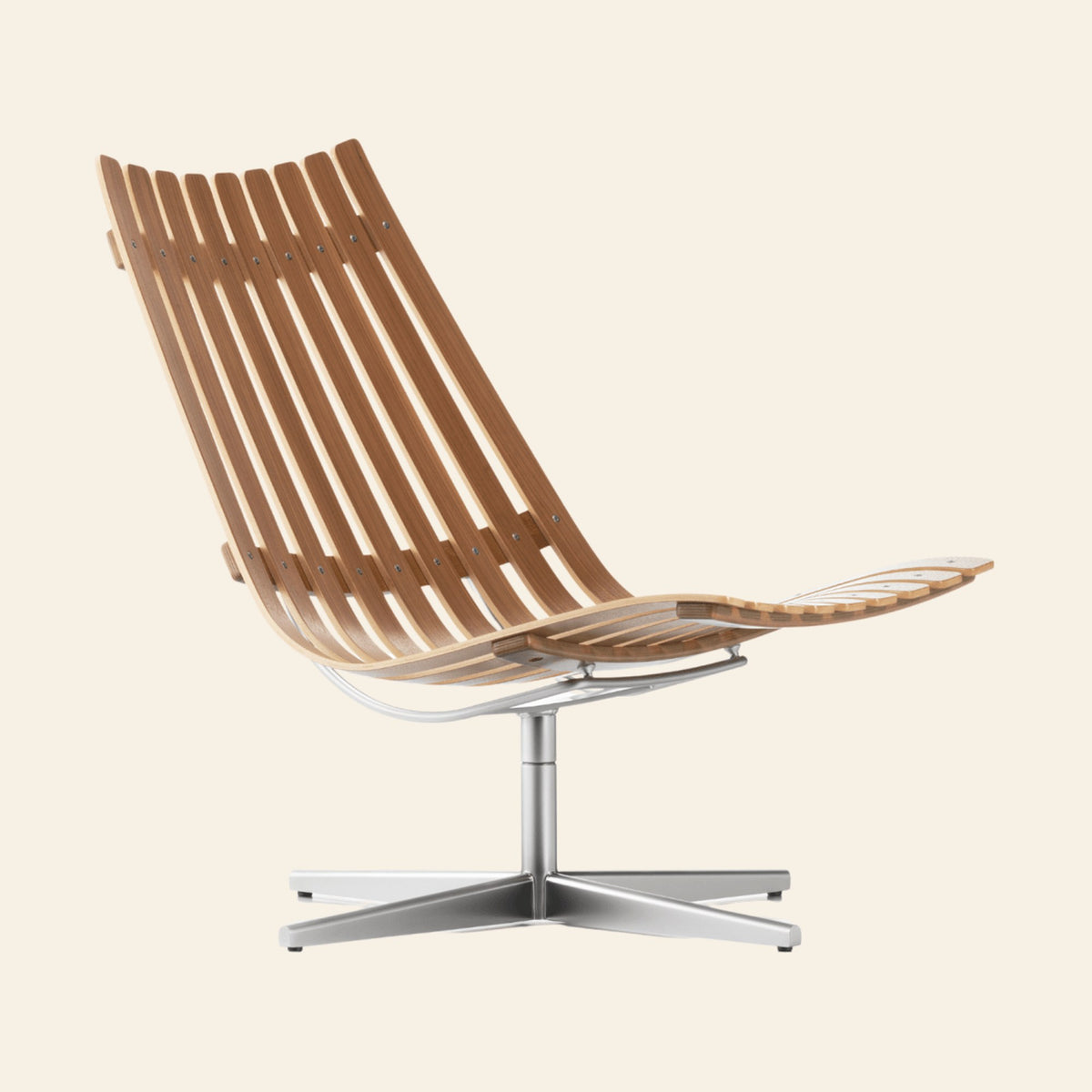 Fjordfiesta Scandia Nett Swivel lenestol med svingbart understell. Velg treverk og understell