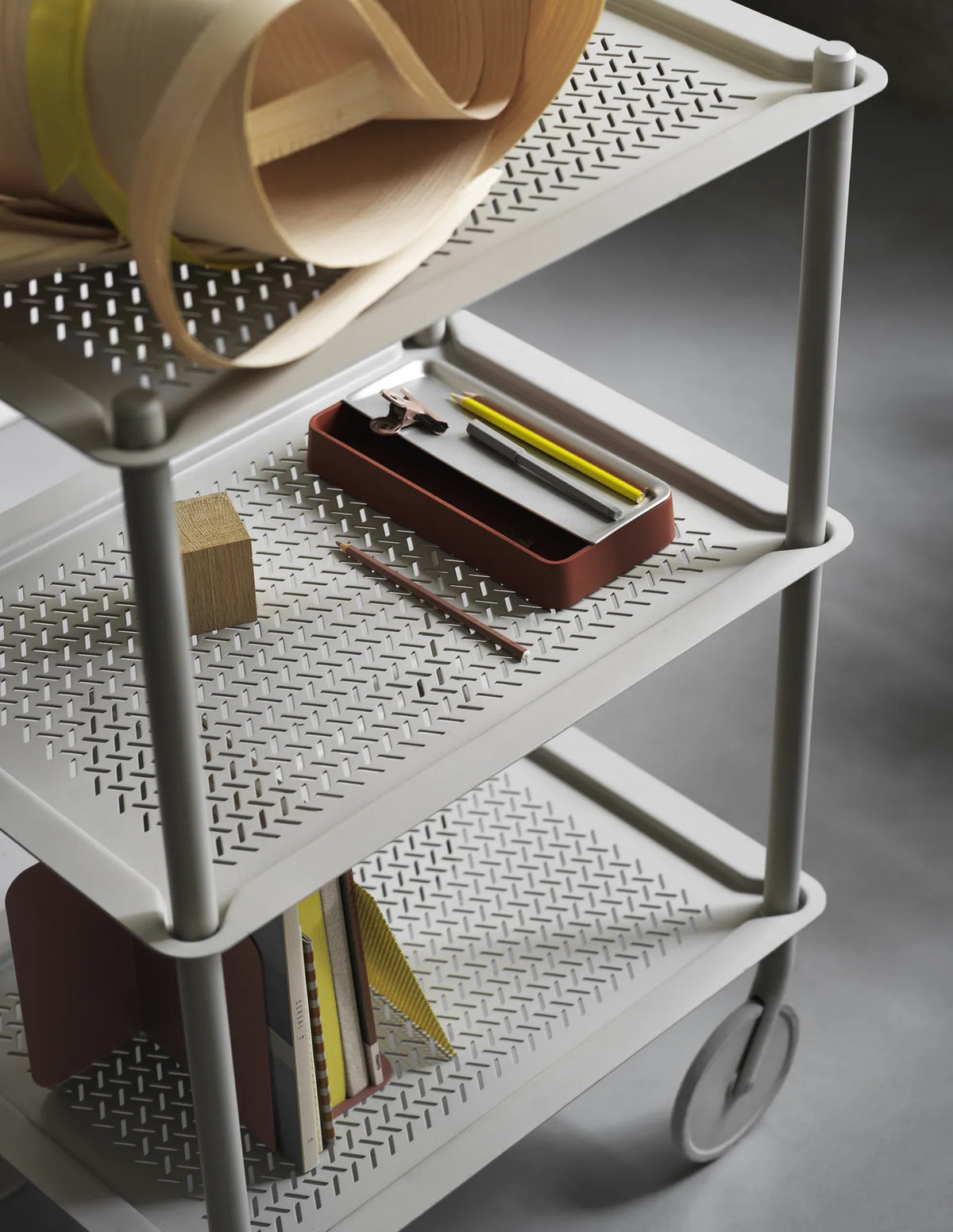 Muuto Flow trillebord. Velg størrelse og farge
