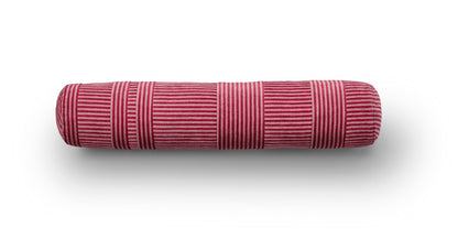 Eilersen Pyjamas pølsepute Crest Ø15 x 74 cm – P02 – rød / rosa
