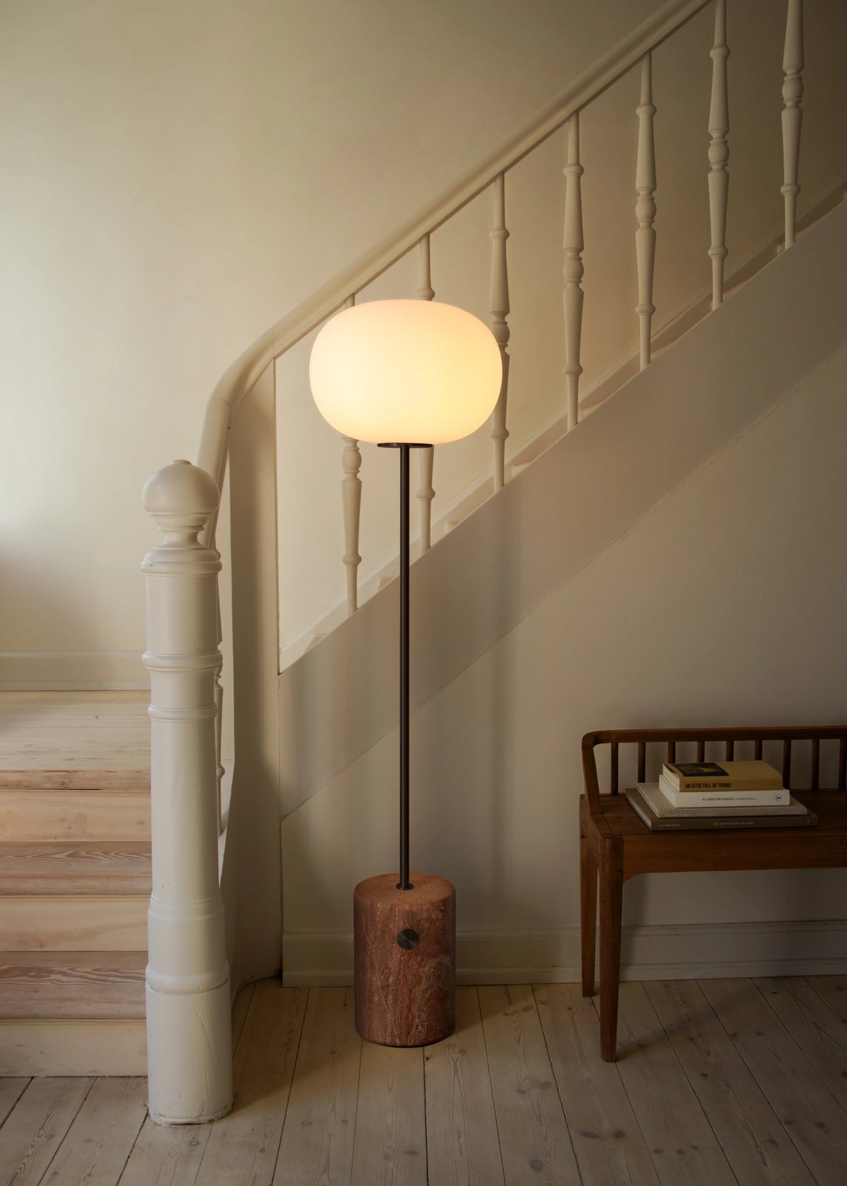 Audo Copenhagen JWDA Floor Lamp gulvlampe. Velg farge og størrelse