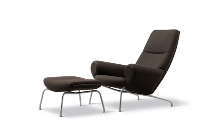 Fredericia Wegner Queen Chair lenestol. Velg tekstil og understell