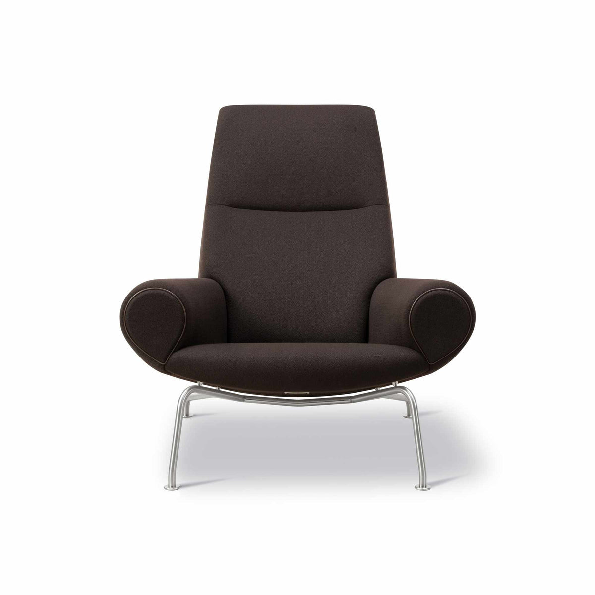 Fredericia Wegner Queen Chair lenestol. Velg tekstil og understell