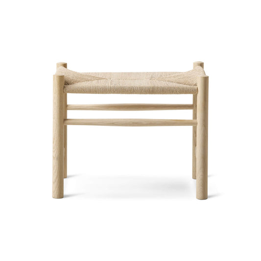 Fredericia Wegner J16 Stool taburett. Velg sete og treverk