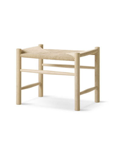 Fredericia Wegner J16 Stool taburett. Velg sete og treverk