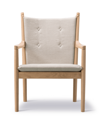 Fredericia Wegner 1788 Lounge Chair lenestol. Velg tekstil og treverk.