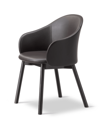 Fredericia Gomo Armchair trestell. Velg tekstil