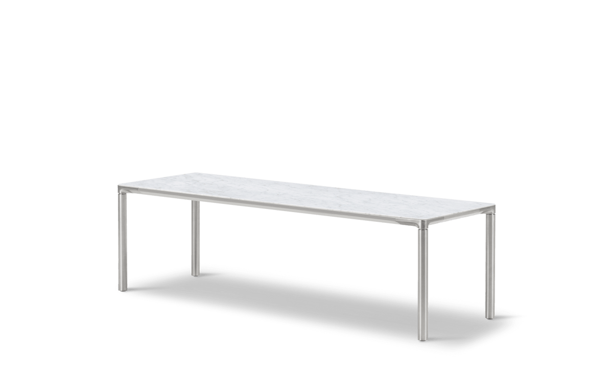 Fredericia Piloti Alu Table 120 × 39 cm. Velg understell og bordplate