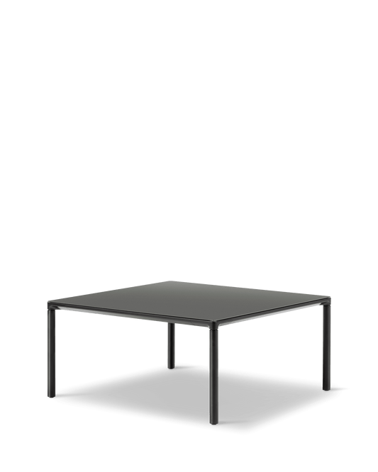 Fredericia Piloti Alu Table 75 × 75 cm. Velg understell og bordplate