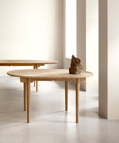 Carl Hansen CH337 spisebord – miljøbilde