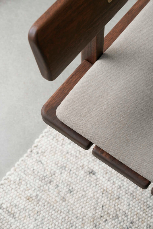 Carl Hansen BM0699 Asserbo benk med rygg – miljøbilde 1