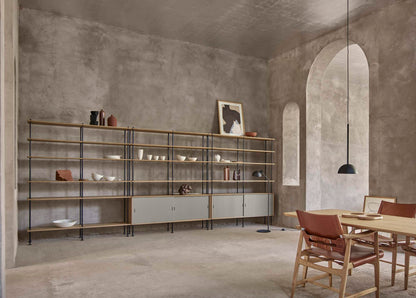 Carl Hansen BM0253 Shelving System – skap 45x150 cm – miljøbilde