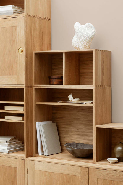 Carl Hansen FK633010 FK63 hylle/skillevegg 53,5x23 cm – miljøbilde