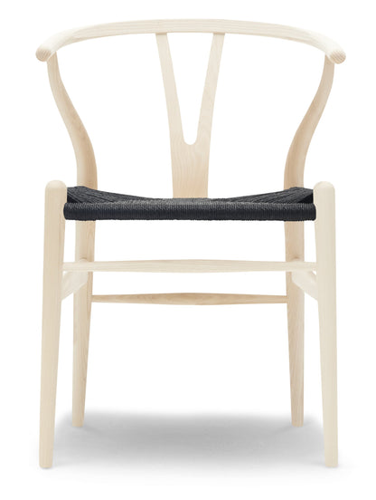 Carl Hansen CH24 – ask, såpe, svart papirgarn